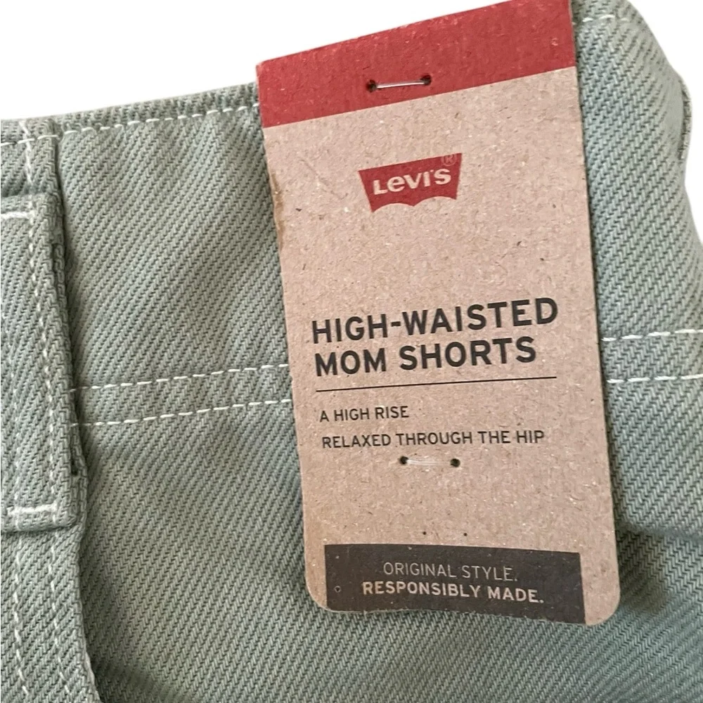 Levi’s HIGH-RISE MOM SHORTS Green Casual Shorts Size 30 - Picture 9 of 12